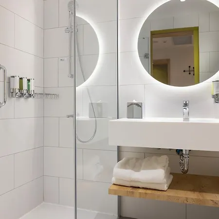 Hotell Hampton By Hilton