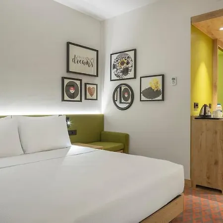 Hampton By Hilton 4*