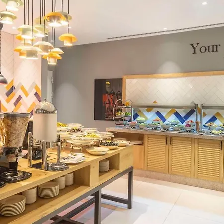 Hampton By Hilton 4* Cerkezkoy