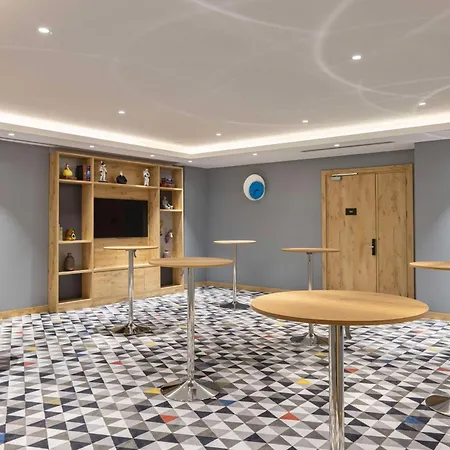 Hotell Hampton By Hilton