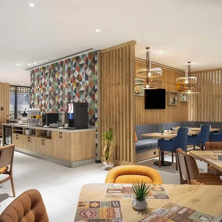 Hampton By Hilton Hotell Cerkezkoy