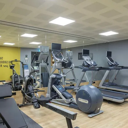 Hotell Hampton By Hilton 4*